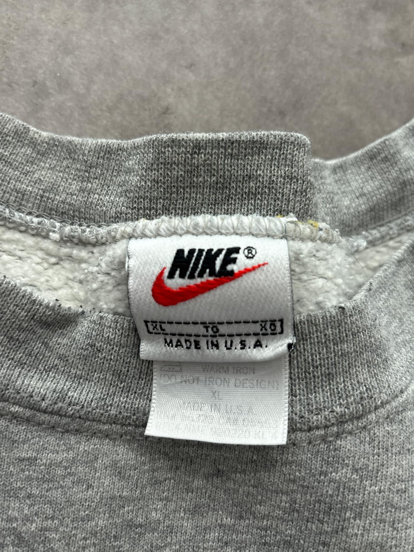 Nike Vintage Nike Crewneck 90s Made in USA XL - view 3 - Fabricsonder