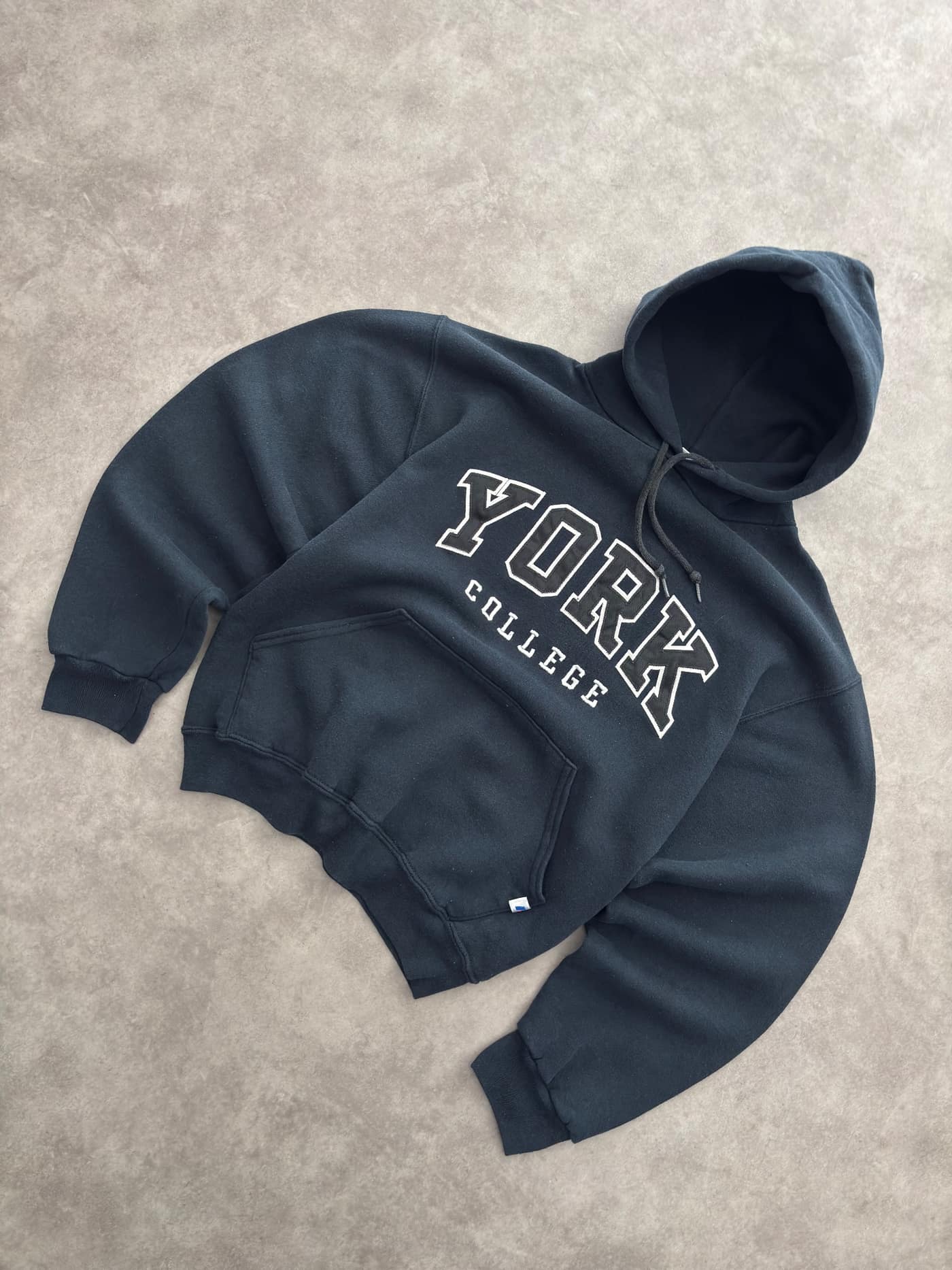 Russell Athletic Vintage Russell Athletic Hoodie Boxy Fit - view 3 - Fabricsonder