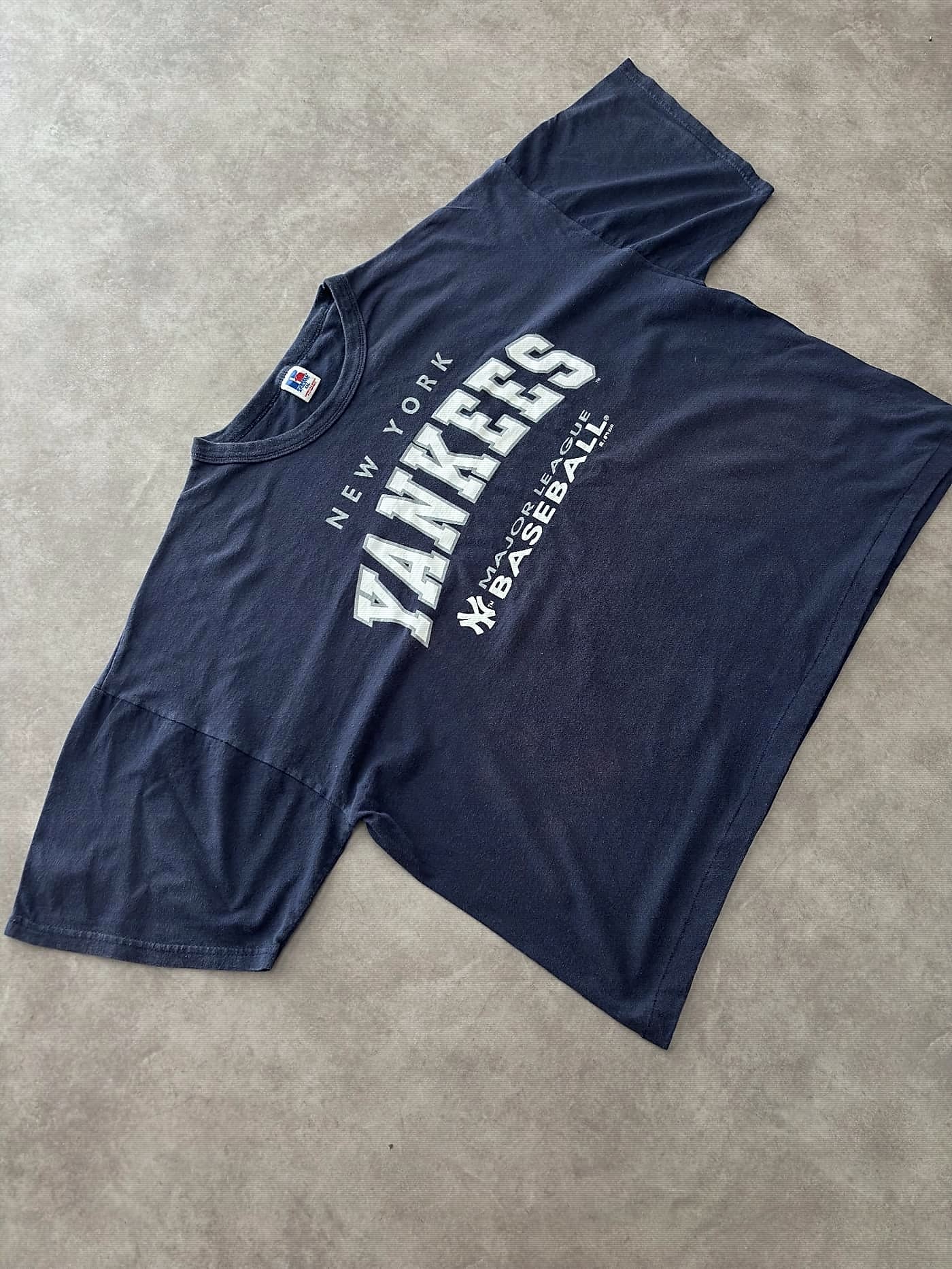 Russell Athletic Vintage Russell Athletic Cropped Boxy T Shirt Yankees - view 2 - Fabricsonder