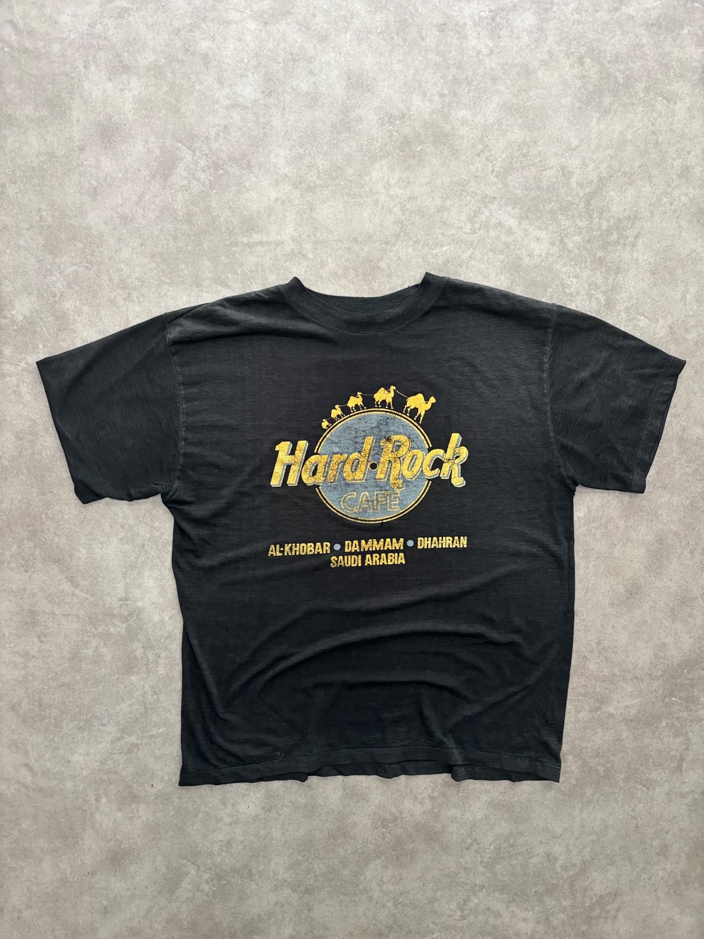 Hard Rock Vintage Hard Rock T Shirt Sunfaded Single Stitch - Good - L - Fabricsonder