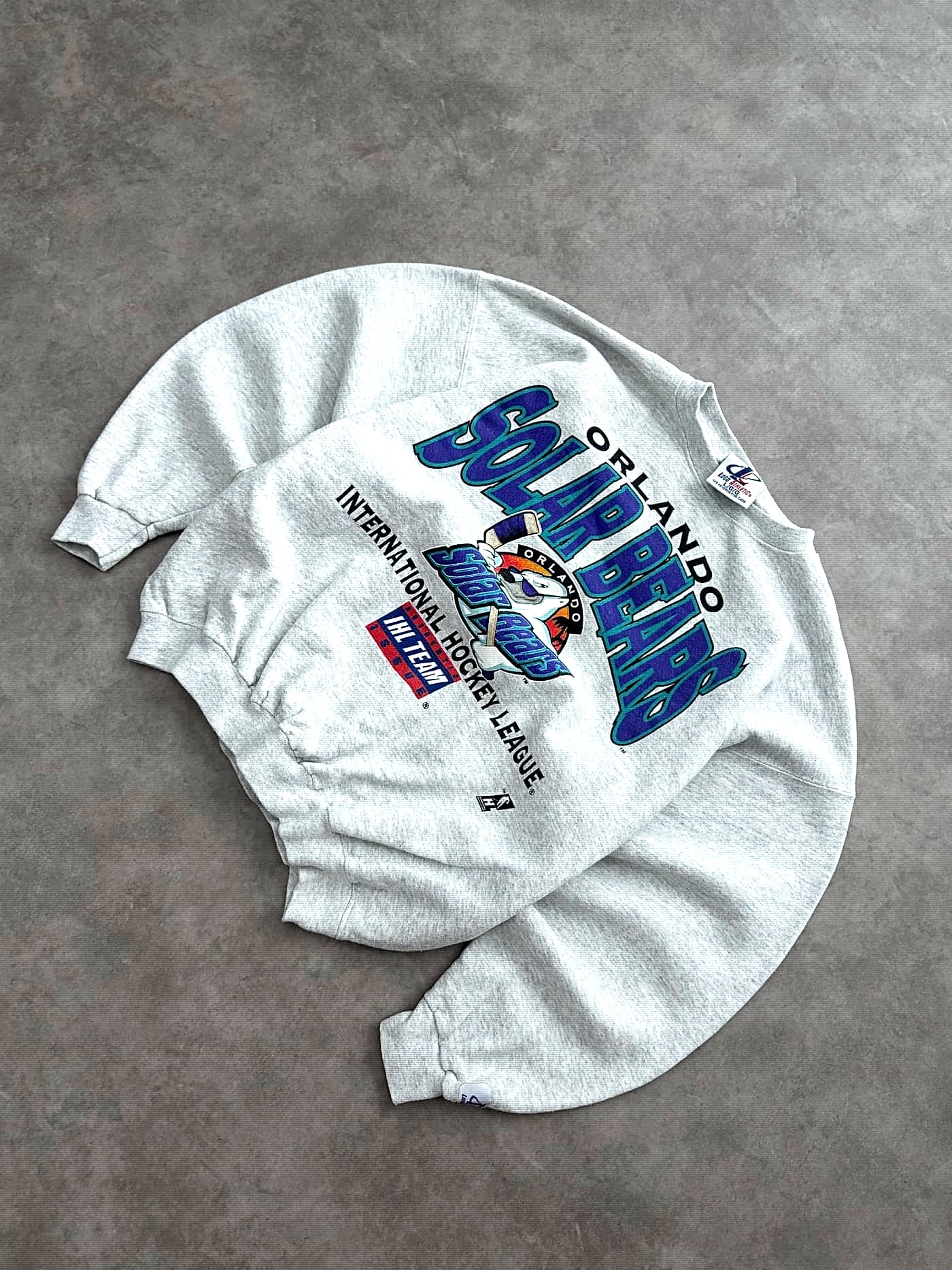 Logo Athletic Vintage Crewneck Boxy Fit - view 2 - Fabricsonder