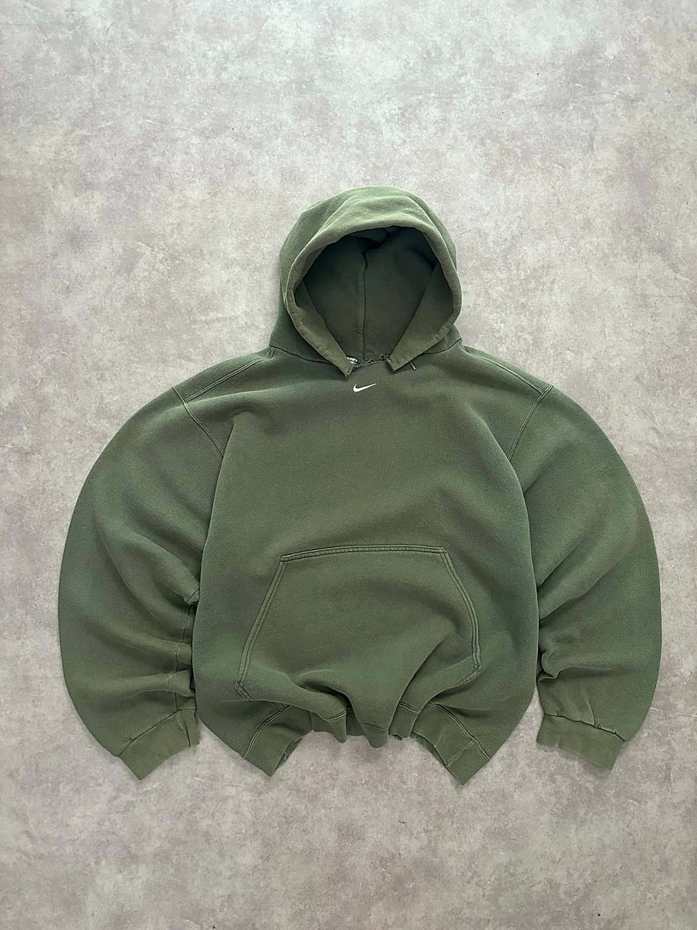 Nike Vintage Centre Swoosh Hoodie Sunfaded Olive Green - XL - Fabricsonder