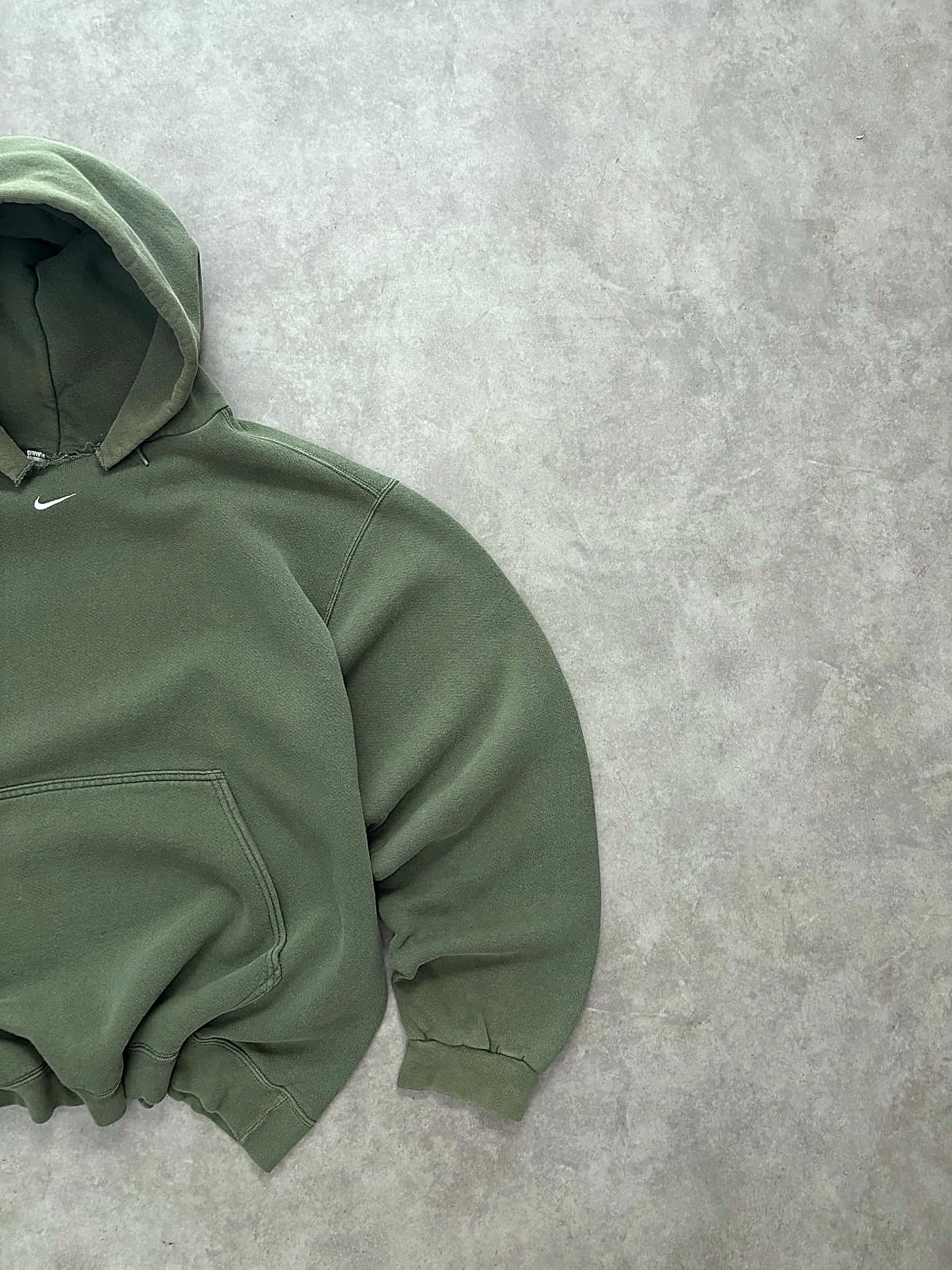 Nike Vintage Centre Swoosh Hoodie Sunfaded Olive Green - view 2 - Fabricsonder
