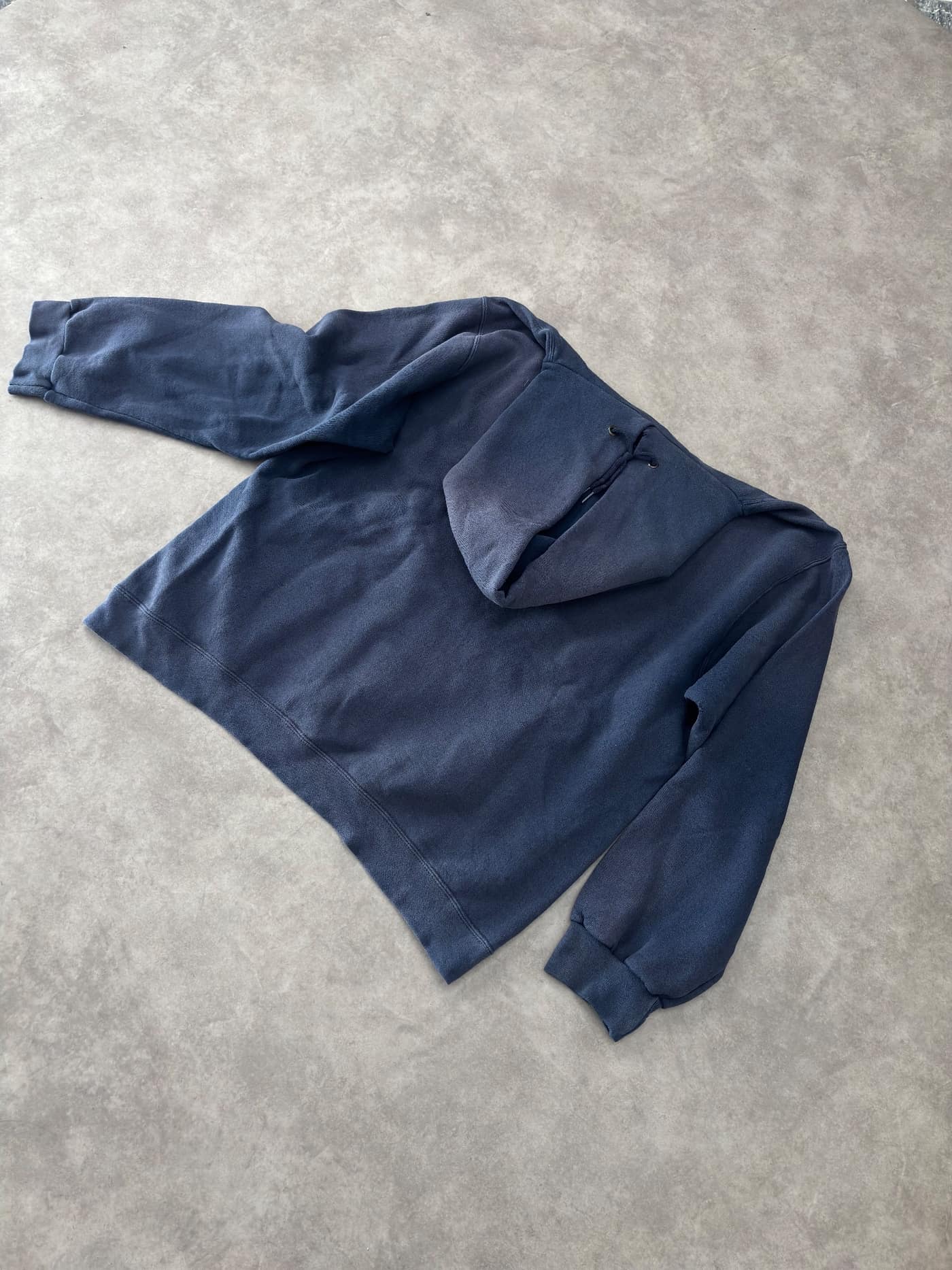 Nike Vintage Grail Centre Swoosh Sunfaded Navy - view 2 - Fabricsonder