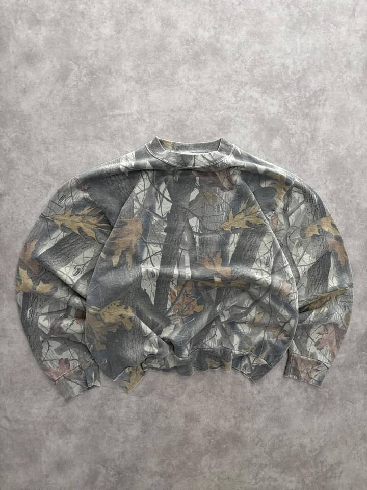 Realtree Vintage Realtree Print Crewneck - Excellent - XL - Fabricsonder