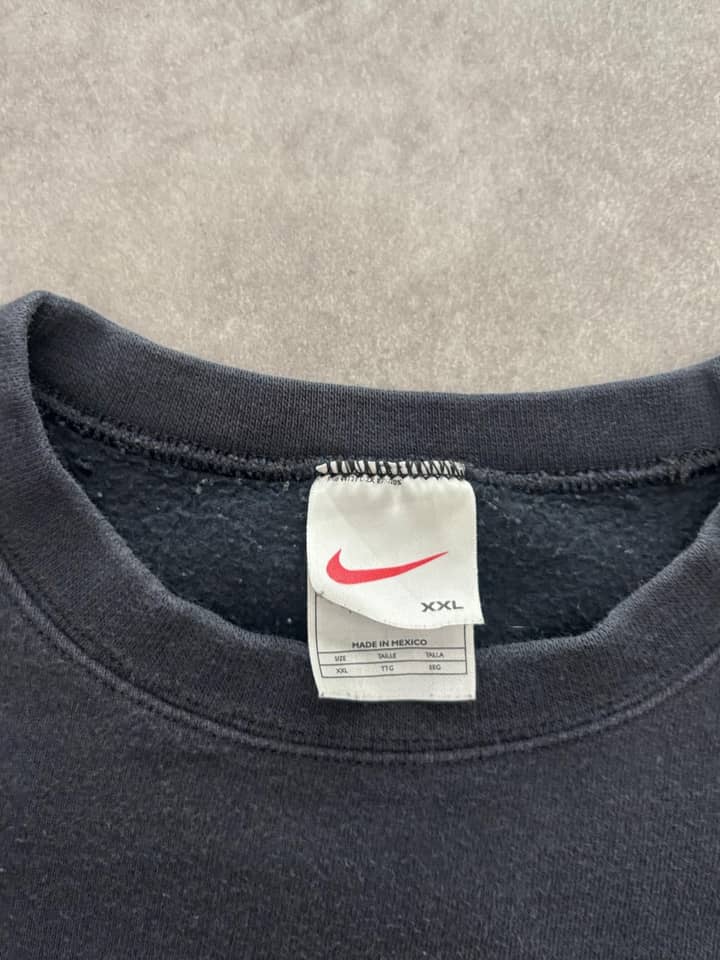 Nike Vintage Nike Crewneck Mini Swoosh - view 4 - Fabricsonder