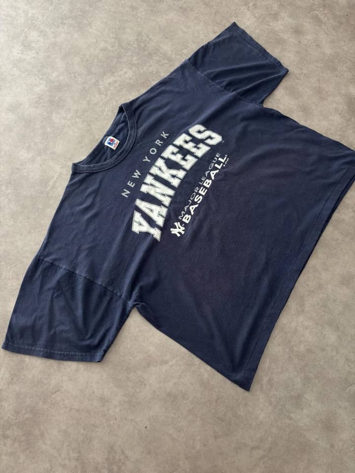 Russell Athletic Vintage Russell Athletic Cropped Boxy T Shirt Yankees - view 2 - Fabricsonder