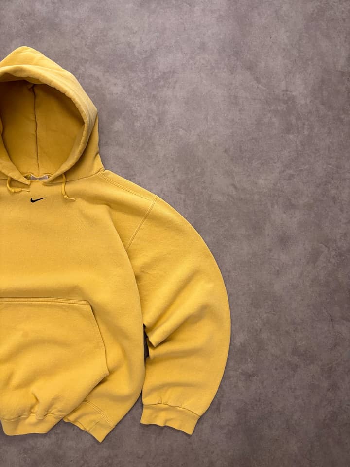 Nike Vintage Centre Swoosh Hoodie - view 2 - Fabricsonder