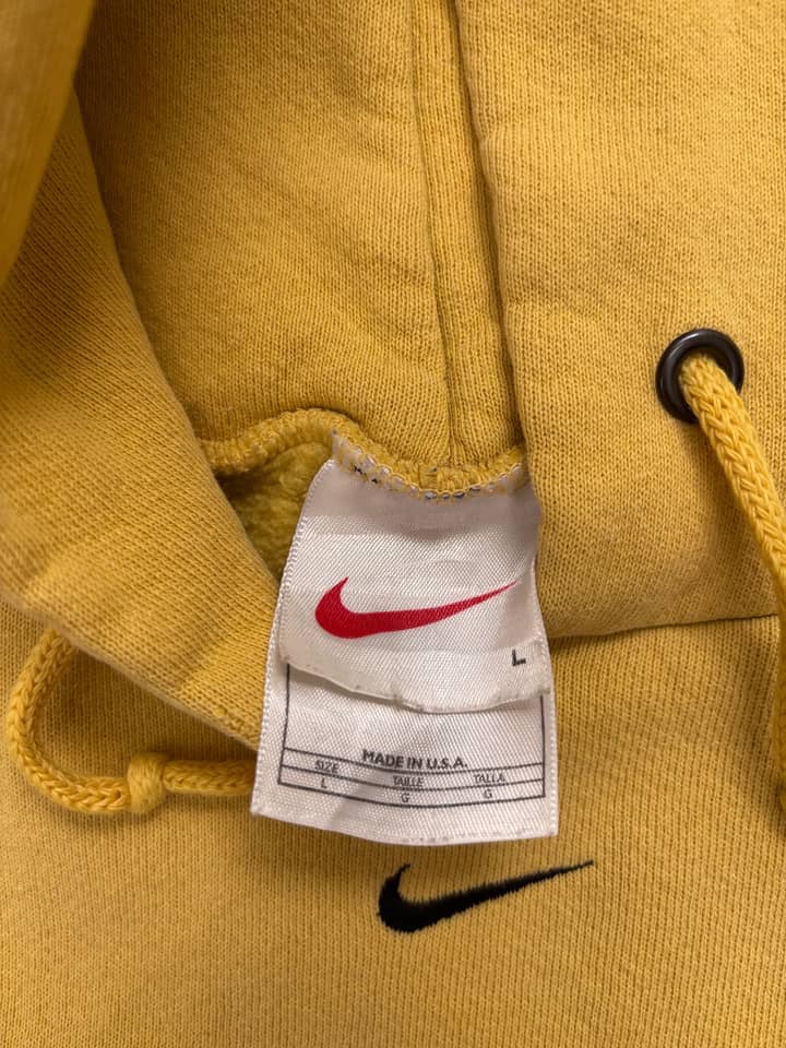 Nike Vintage Centre Swoosh Hoodie - view 4 - Fabricsonder
